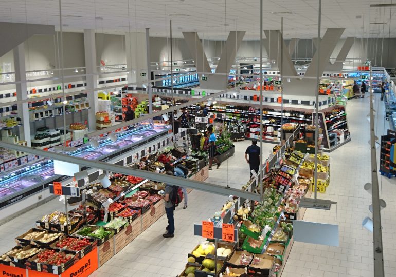 Dłuższe godziny otwarcia Biedronki, Lidla i innych supermarketów