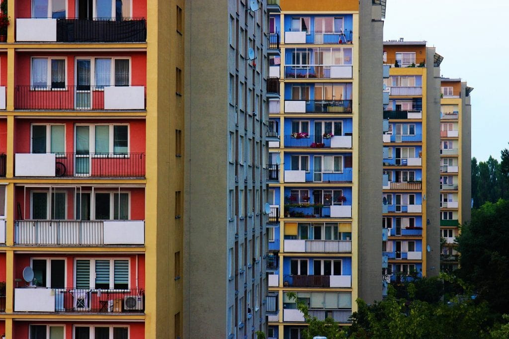 Pekao: do 2021 roku ceny mieszkań mogą spadać, później zaczną rosnąć