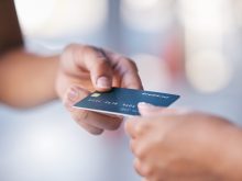 Wskazówki dla początkujących: Jak zacząć budować historię kredytową za pomocą karty kredytowej