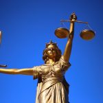 Korzyści z zatrudnienia kancelarii prawnej: Dlaczego warto skorzystać z usług profesjonalistów